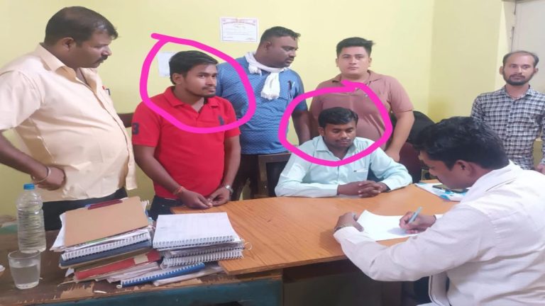 पटवारी और दलाल 20 हजार की रिश्वत लेते गिरफ्तार,लोकायुक्त की कार्यवाई