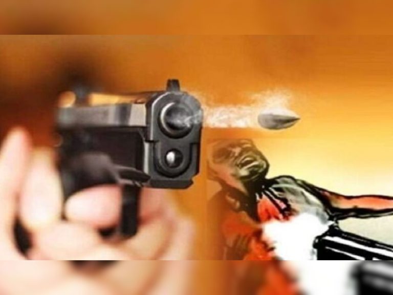 रंजिश के चलते युवक पर मारपीट के बाद किया फायर, पैर में लगी गोली