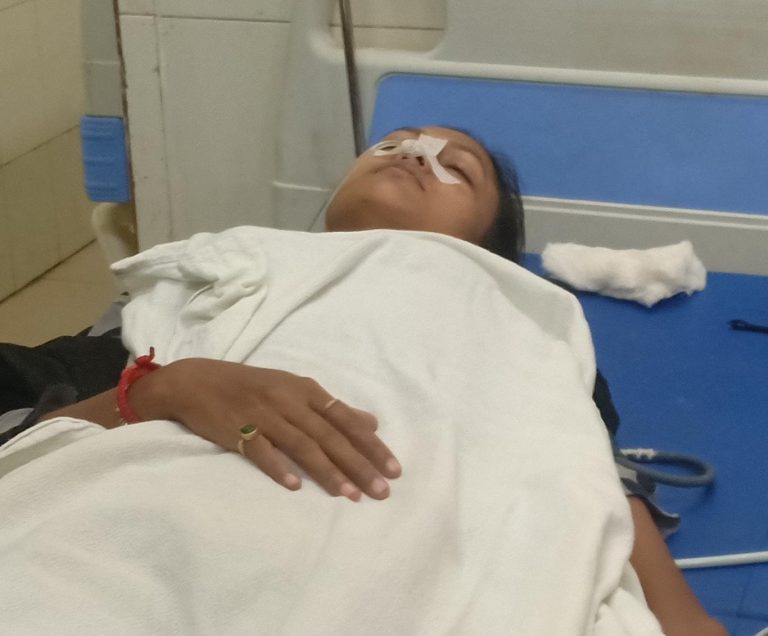 सागर में पुलिस अधीक्षक दफ़्तर के सामने युवती ने पीया जहर, ASP लेकर पहुचे अस्पताल