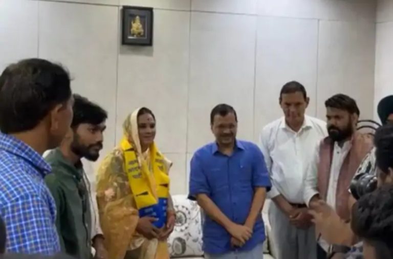 पूर्व विधायक ममता मीणा हुई आम आदमी पार्टी मे शामिल