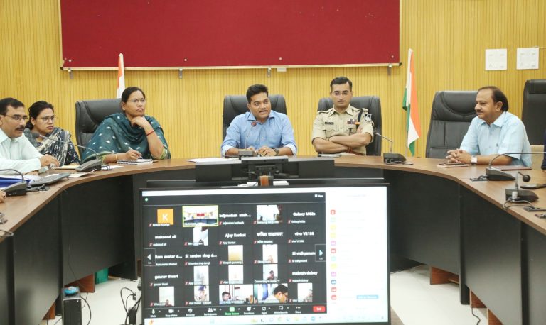 विधानसभा निर्वाचन – 2023 आदर्श आचरण संहिता के तहत करें सम्पत्ति विरूपण की कार्यवाही – कलेक्टर 