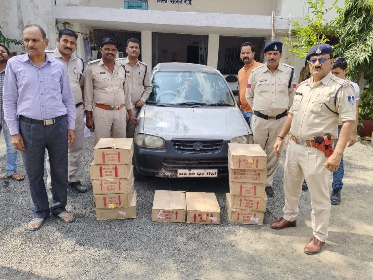सागर पुलिस ने अल्टो कार से भारी मात्रा में अबैध शराब की जप्त