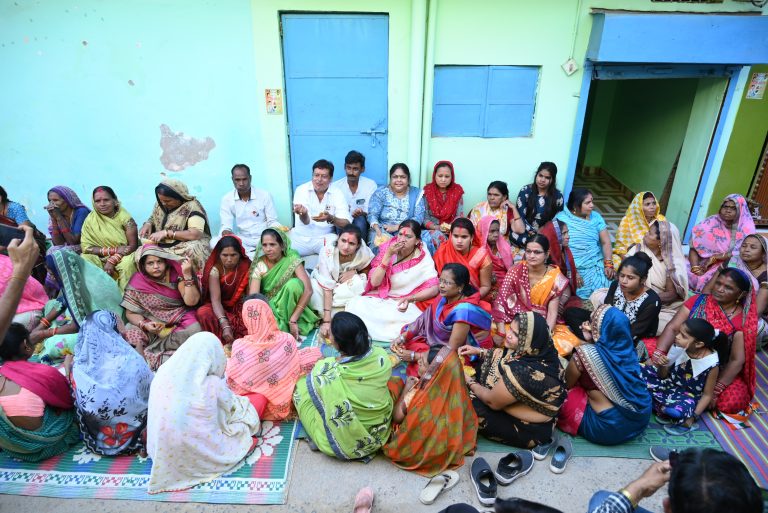 जिला कांग्रेस अध्यक्ष डॉ आनंद अहिरवार की पहल पर समाज के माते मुखियों ने कांग्रेस को दिया समर्थन