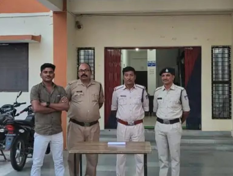 कोतवाली पुलिस की कार्रवाई: भारत-पाकिस्तान मैच में सट्टा लगवा रहे आरोपी को किया गिरफ्तार, 53 लाख की डिजिटल करेंसी बरामद