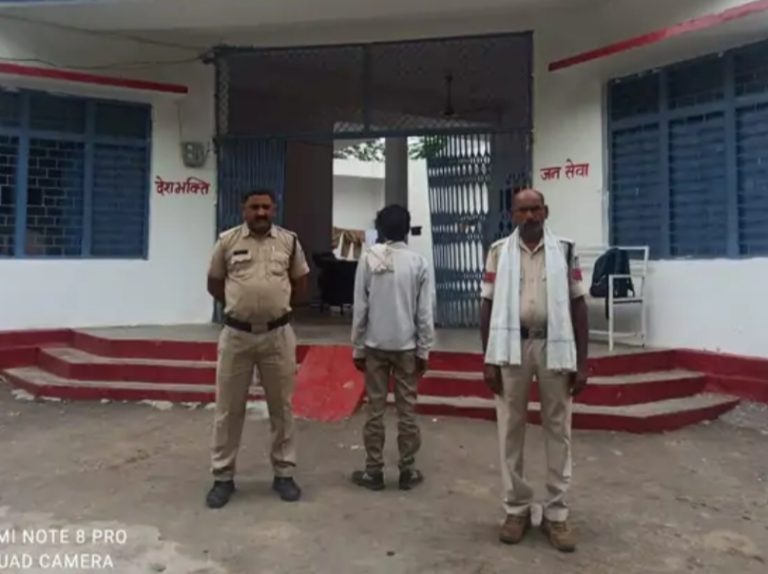 26 साल से फरार आरोपी को पुलिस ने किया गिरफ्तार 