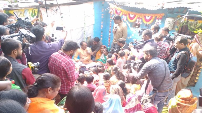 शिवराज सिंह चौहान चुनाव प्रचार थमते ही घर-घर पहुंचकर लाड़ली बहनों से मिले 