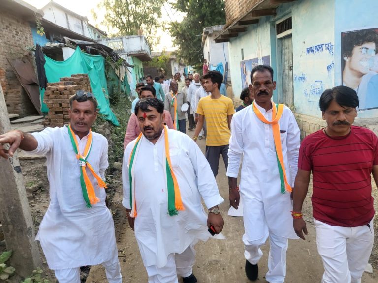 सुरखी विधानसभा: कांग्रेस को विजय दिलाने हर कार्यकर्ता ने कसी कमर घर-घर दस्तक- नीरज शर्मा