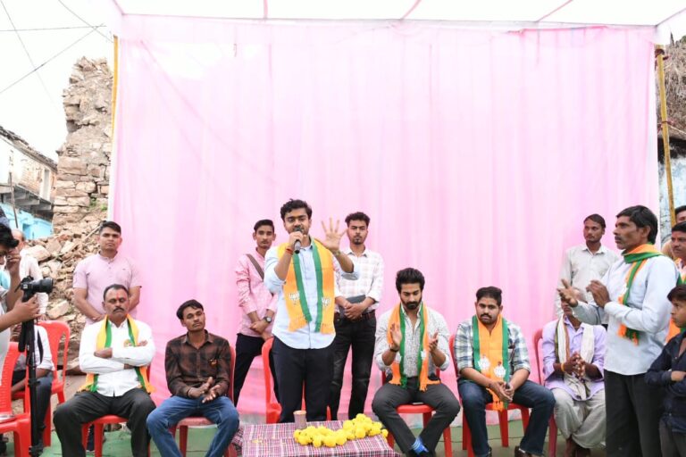 खुरई: कांग्रेस सरकार ने सभी जनकल्याणकारी योजनाएं बंद कर दी थीं – अबिराज सिंह