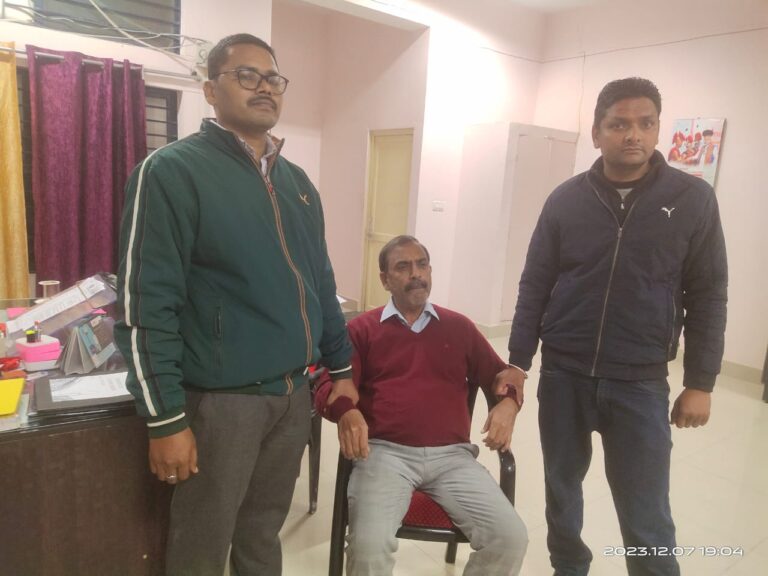 MP: लोकायुक्त की कार्यवाई, केंद्रीय विद्यालय के प्रचार्य रिश्वत लेते हुए पकड़े गए