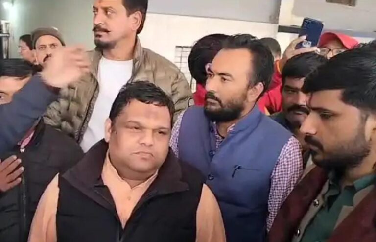 जय श्री राम बोलने पर स्कूल में बच्चें के साथ पिटाई का आरोप, प्रबंधक पर FIR