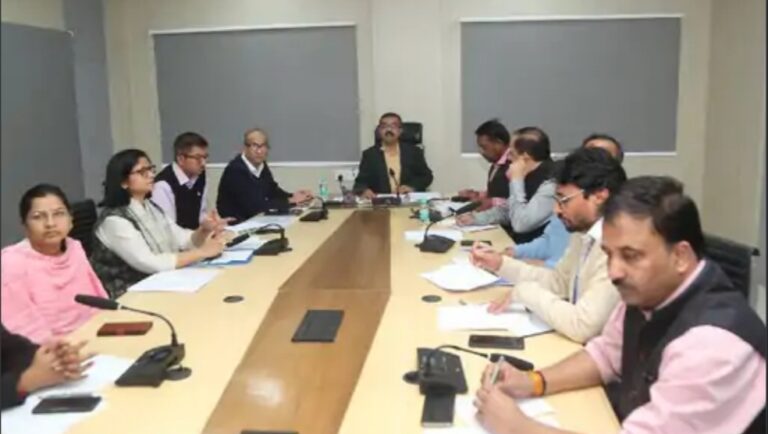 लोकसभा की तैयारियां करें कलेक्टर 12 दिसंबर से शुरू हो मतदान सूची का पुनरीक्षण- सीईओ अनुपम राजन