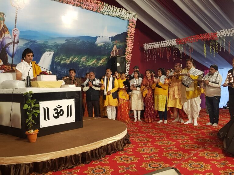 द्वादश ज्योतिर्लिंग की कथा के साथ हुआ शिव महापुराण कथा का भव्य समापन