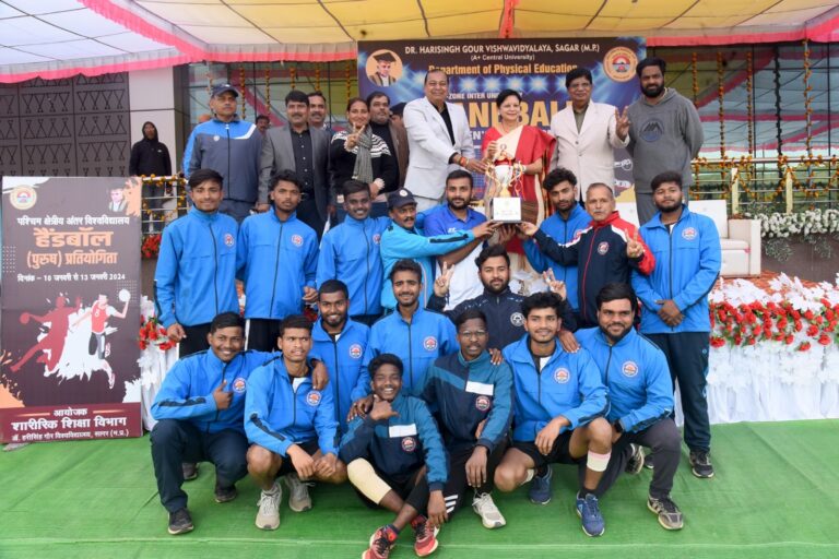 विश्वविद्यालय: पश्चिम क्षेत्रीय अंतरविवि हैंडबाल (पुरुष) प्रतियोगिता का समापन