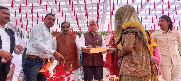 हितग्राहियों तक पहुचे योजनाओं का लाभ  विकसित भारत संकल्प यात्रा का मूल उध्देश्य: विधायक लारिया