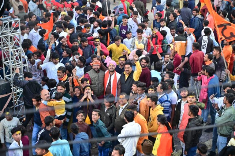 श्री राम चल समारोह समिति द्वारा भव्य शोभायात्रा का हुआ आयोजन 