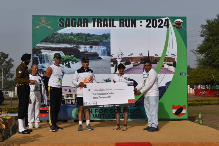 डिफेंस एवं सिविलियन की संयुक्त मैराथन दौड़