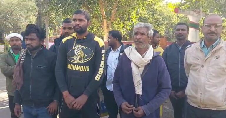 MP:  नौगांव पुलिस की मनमानी, अब चोरी की FIR करने भटक रहें ग्रामवासी