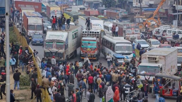 प्रदेश भर में दूसरे दिन भी हड़ताल जारी, पैट्रोल, स्कूल वाहन,दूध सब्जी लोग परेशान