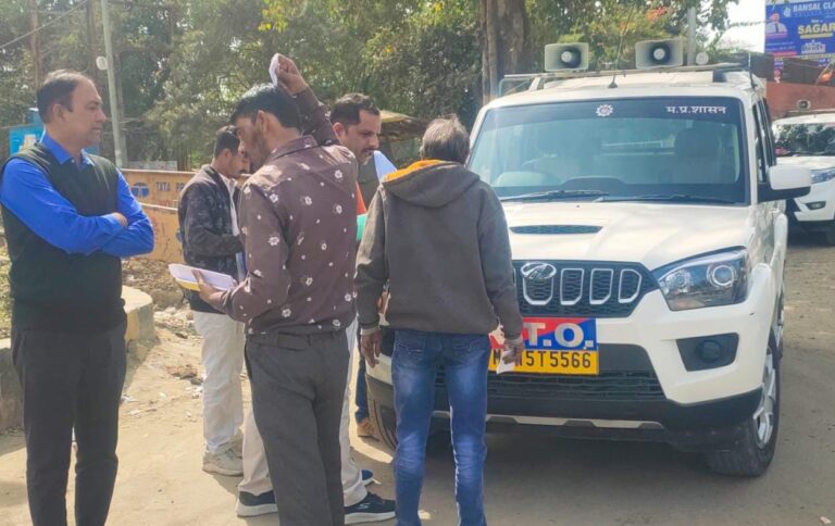 HSRP नम्बर प्लेट के बिना संचालित इन 24 वाहनों पर आरटीओ की कार्यवाई