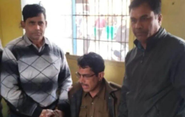 MP: लोकायुक्त ने सहायक उपनिरीक्षक को 10 हजार की रिश्वत लेते पकड़ा