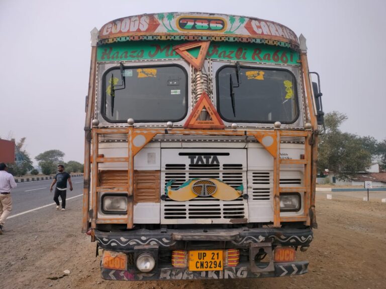 खड़े कंटेनर का डीजल टैंक का लॉक तोड़कर 270 लीटर डीजल चोरी की वारदात को दिया अंजाम