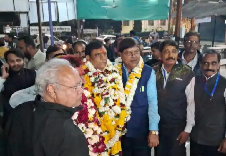 सागर बार चुनाव में अध्यक्ष बने जितेंद्र सिंह, सचिव वीरेंद्र सिंह, महिला सदस्य अनीता चुनी गई