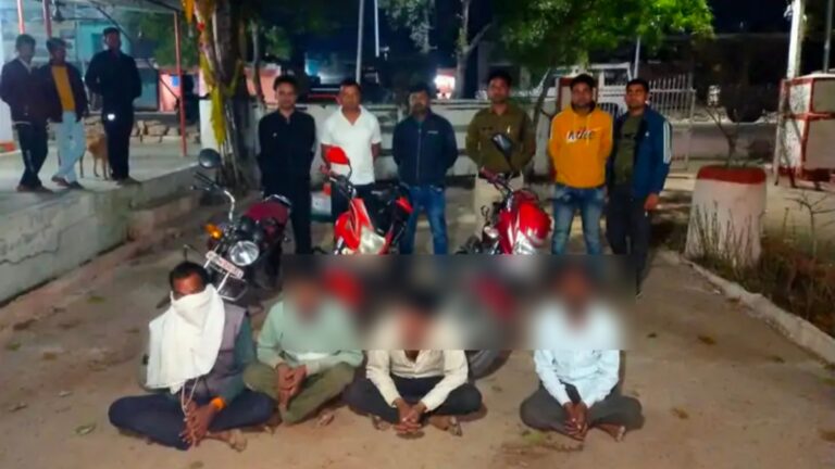 पुलिस ने जुआ फड़ पर दविश देकर 5 जुआरियों को पकड़ा