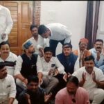 MP में BJP नेताओं का विरोध, IG कार्यलय में राम धुन, ज्ञापन लेने बाहर नही आये अधिकारी