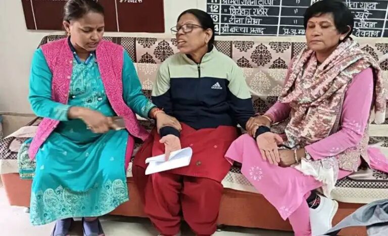 MP: 10 हजार रुपये लेते क्लर्क रंगे हाथों गिरफ्तार