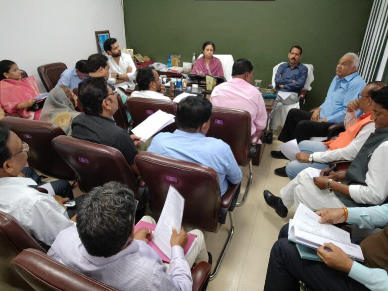 मेयर इन काउंसिल की बैठक संपन्न, चर्चा उपरांत लिए गए यह निर्णय