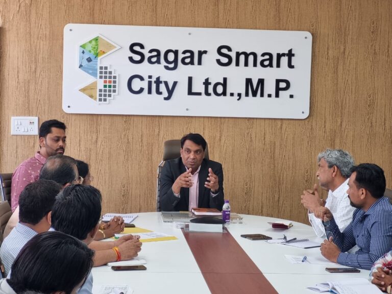 सभी निर्माण एजेंसियों को अपना सी एंड डी वेस्ट मटेरियल हटाने के निगमायुक्त के निर्देश, होगी कार्यवाई