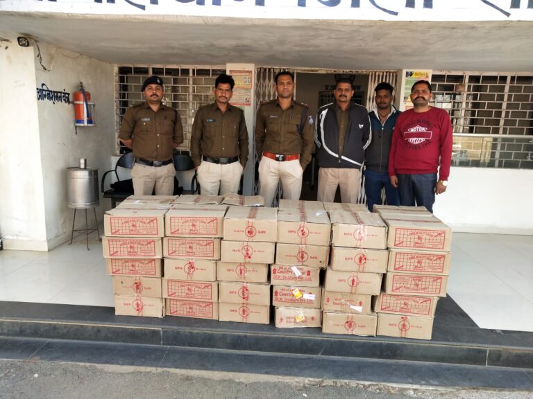 मालथोन पुलिस ने पकड़ी 101 पेटी अवैध देशी शराब