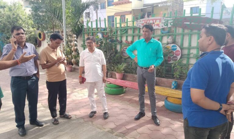 निगमायुक्त ने जोन प्रभारी को नोटिस थमाया, फील्ड पर नदारद 