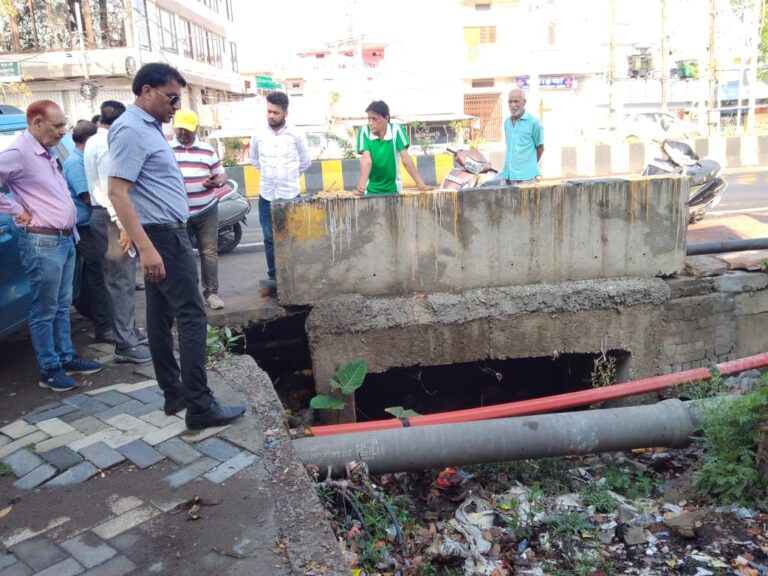 Sagar: बारिश में जल जमाव की स्थिति ना बने इसके पूर्व समस्त आवश्यक व्यवस्थाएं सुनिश्चित की जाएं- निगमायुक्त