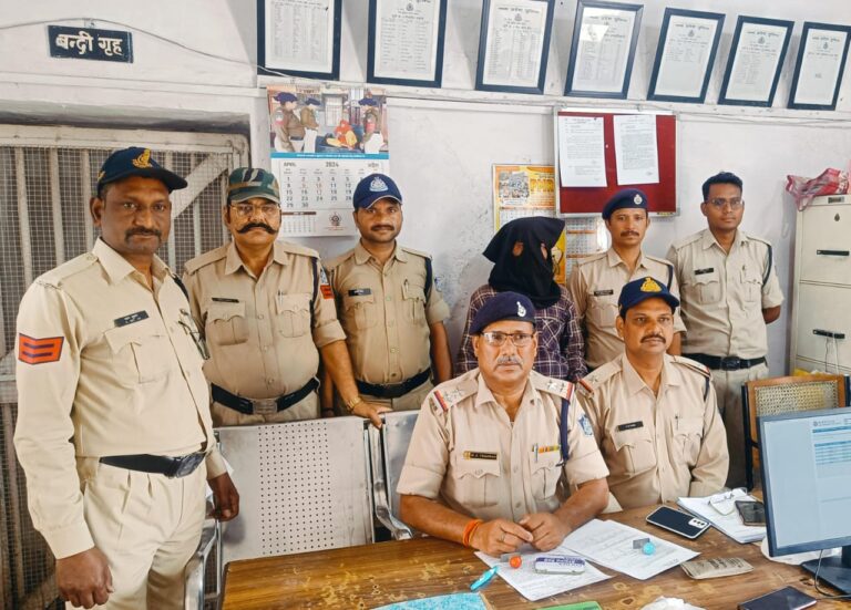 थाना जीआरपी सागर पुलिस ने लूट की घटना को अंजाम देने वाले लुटेरे को मौके पर ही पकडा