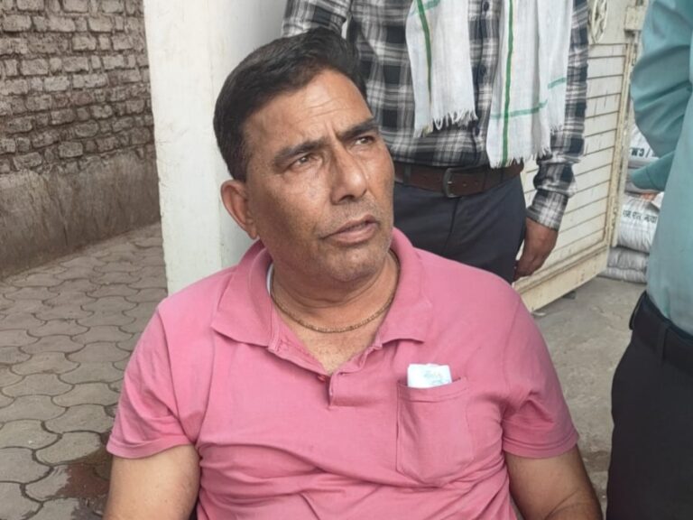 लोकायुक्त उज्जैन ने डेढ़ लाख की रिश्वत लेते हुए पटवारी मनोहर बिलावले को रंगे हाथ पकड़ा