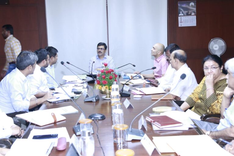 MP News: भारत सरकार के विद्युत सचिव पंकज अग्रवाल ने विद्युत परियोजनाओं और स्टेट लोड डिस्पेच सेंटर पर बैठक ली