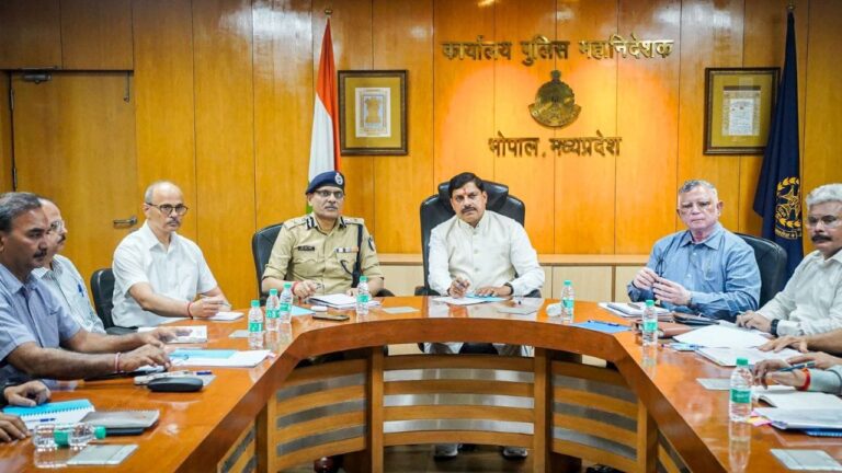 पुलिस का एक्शन आमजन को भी पता चले- CM