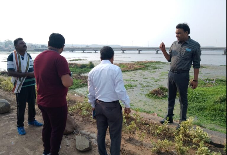 Sagar News: जलकुम्भी में अज्ञात लोगों द्वारा आग लगाई गई, जवाबदारो पर कार्यवाई