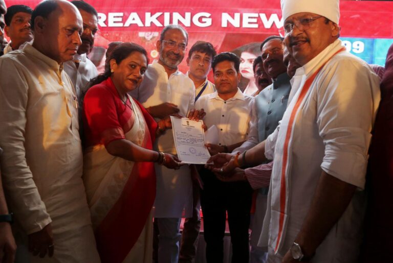 सागर लोकसभा सीट से बीजेपी प्रत्याशी डॉ .लता वानखेड़े 4,71,222 मतों के साथ जीती 