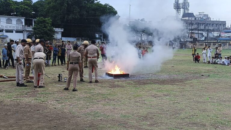 पुलिस एन्ड फायर सर्विस कम्बाइन्ड मॉक ड्रिल