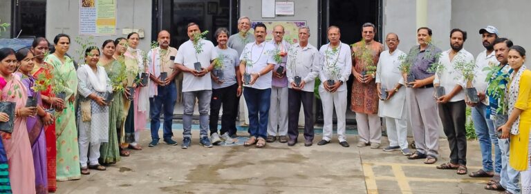 नीम का पौधा प्रकृति का सबसे अनुपम उपहार है : कपिल मलैया