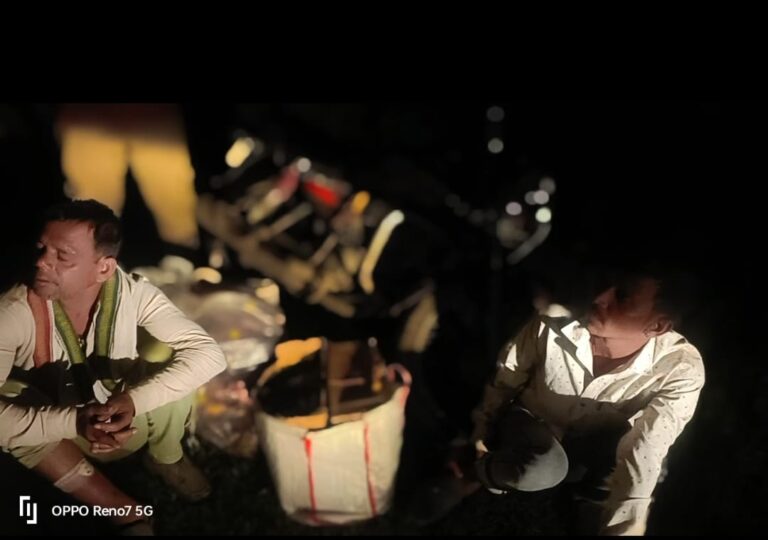 सागर पुलिस ने 7 पेटी अवैध शराब लिए दो आरोपियों को हिरासत में लिया