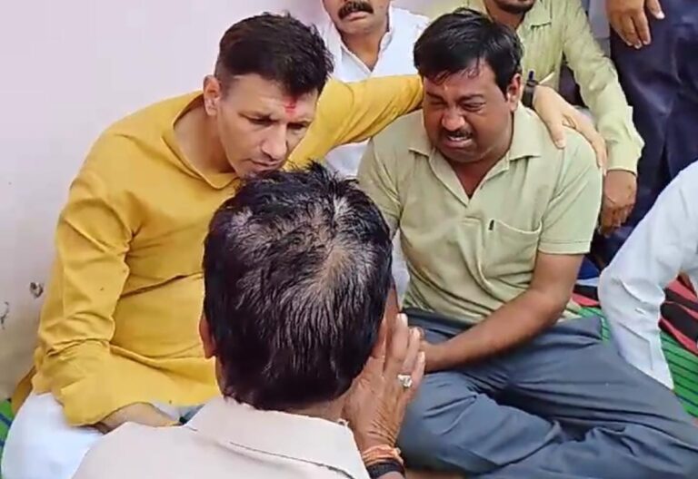 शाहपुर पहुँचे पटवारी, पीड़ित परिजनों से मिले बोले CM से करेंगे बात