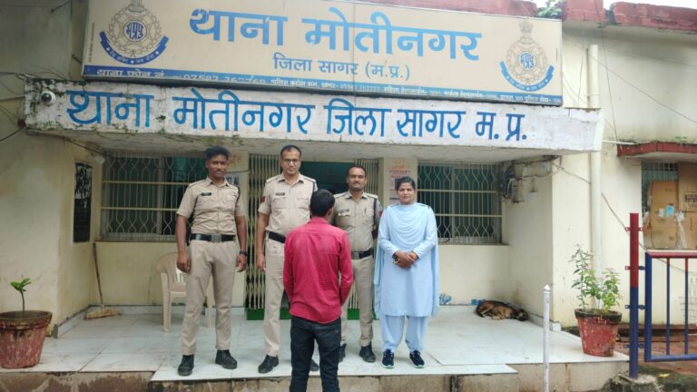 पुलिस की बड़ी कामयाबी: रात्रि में चोरी करने वाले आरोपी को गिरफ्तार कर चोरी गई संपत्ति भी की बरामद