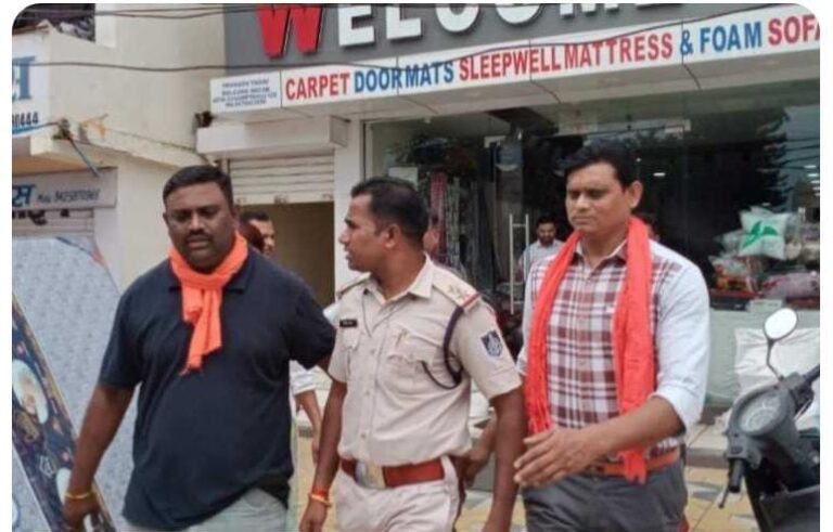 MP: पुलिस सबइंस्पेक्टर 50 हजार की रिश्वत लेते रंगे हाथों पकड़ा गया