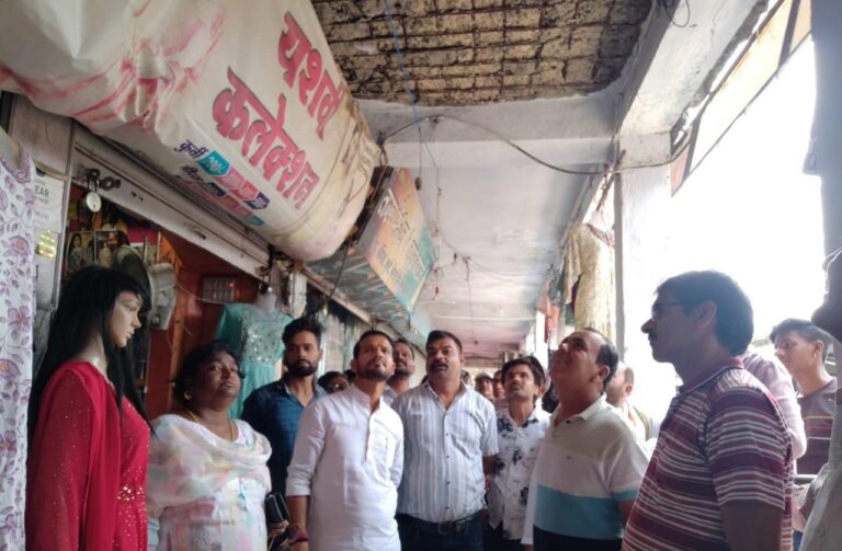 मार्केट की रिपेयरिंग हेतु एस्टीमेट बनाने के निर्देश हुए