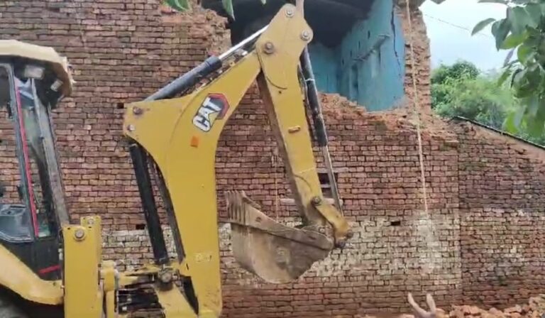 सागर के शाहपुर में दीवाल ढहने से 9 बच्चों की मौत, PM-CM ने ट्वीट कर दुःख जताया