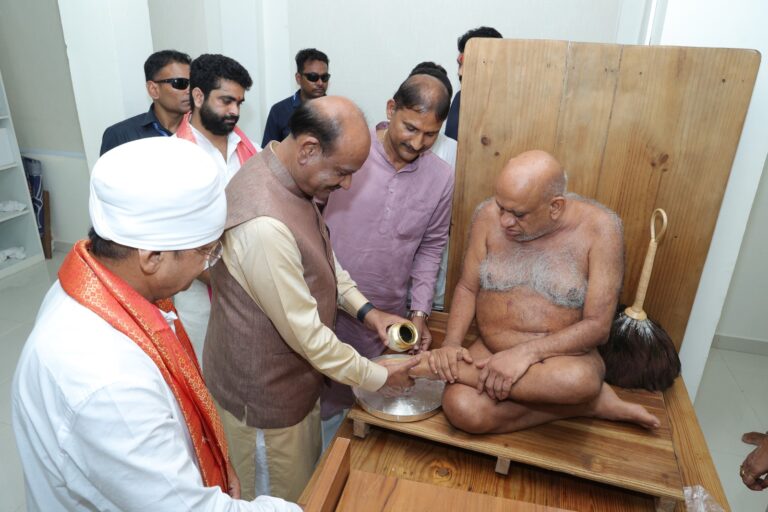 उत्तम क्षमा मांगते हुए ओम बिरला ने कहा – जैन धर्म के दस लक्षण पर्व सादगी, नैतिकता और अहंकार समाप्ति के परिचायक