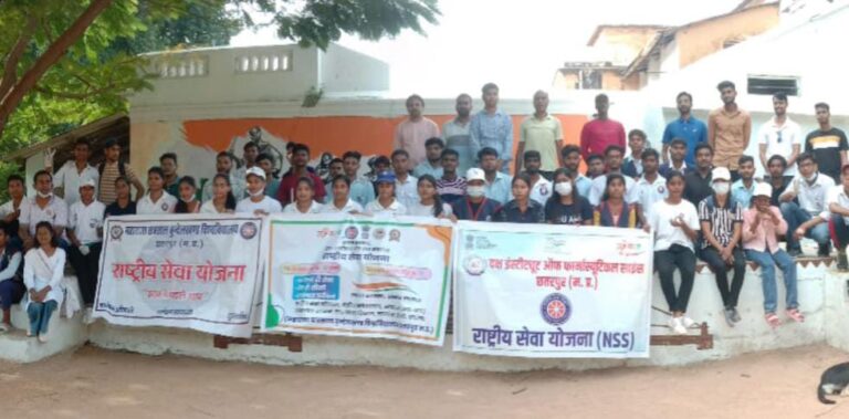 NSS में “दीवाली माय भारत के साथ” स्वच्छता अभियान आयोजित किया